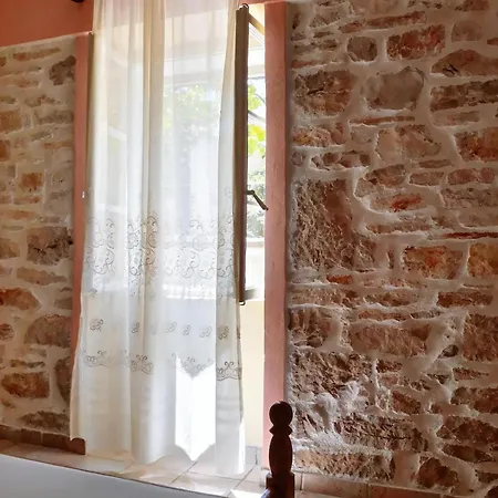 Willkomen In Steinhaus Roko, Steinhaus Mit Pool Hébergement de vacances