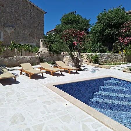 Hébergement de vacances Willkomen In Steinhaus Roko, Steinhaus Mit Pool Sveti Filip i Jakov
